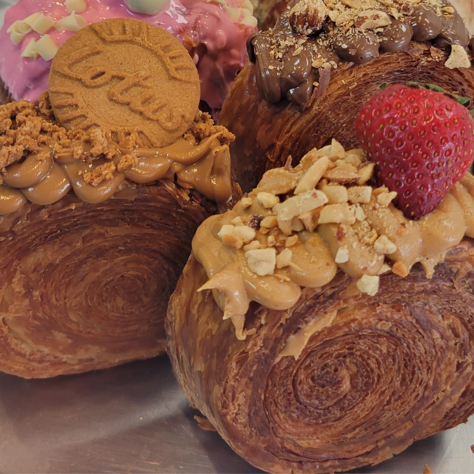 Heavenly Rolls Angelic Bakery & Desserts